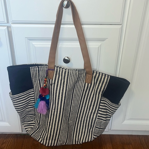 NWOT striped beach tote with colorful tassels - Picture 1 of 3